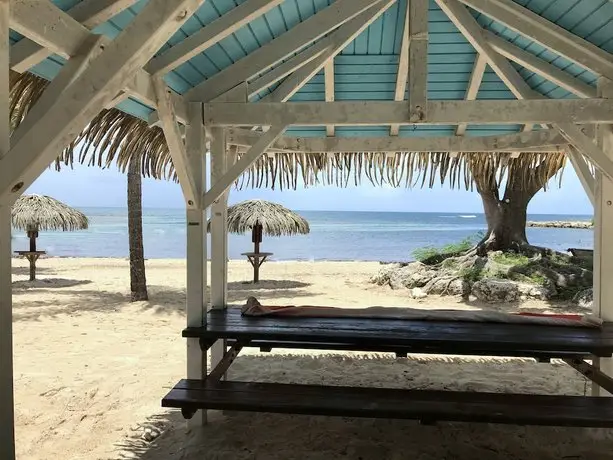 Ti Maanga Vue Mer Pieds Dans L'Eau 