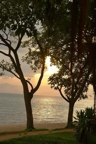 Discover Rwanda Gisenyi Beach 