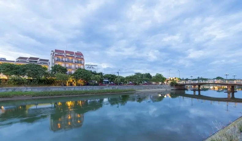 River Suites Hoi An 