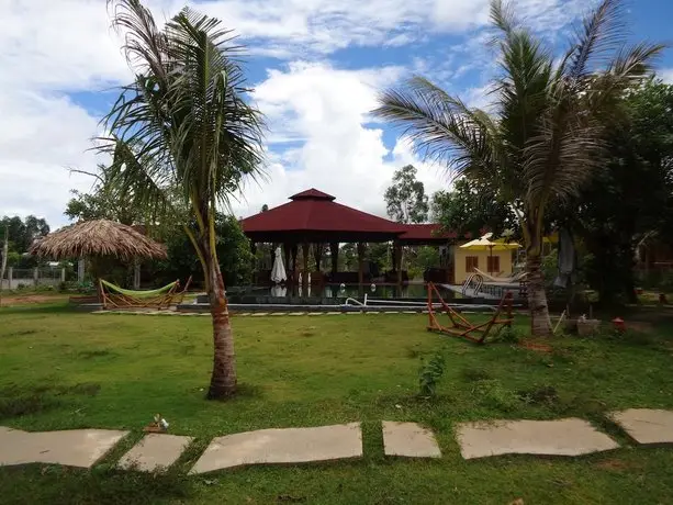 Ninila Fruit Farm Bungalow 