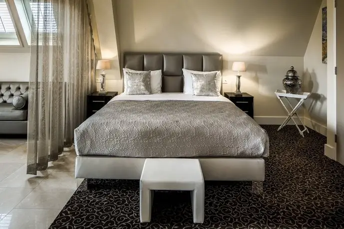 Luxury Suites Amsterdam - Member of Warwick Hotels 