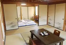 Yufuin Ryokan Nogiku 