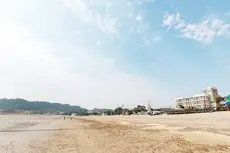 Ocean Beach Motel 
