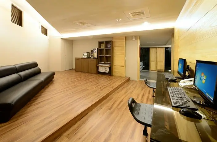 Talmud Business Hotel - Tainan 