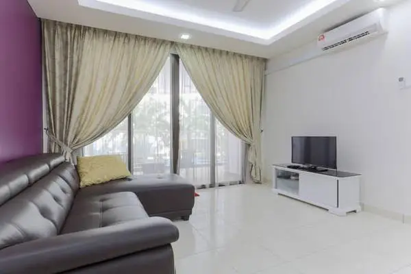 Indah Alam Condo 