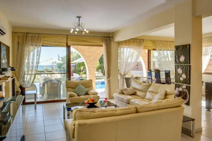 Villa Oceanus Ayia Napa