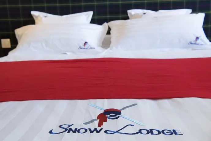 Snow Lodge Boutique Hotel 