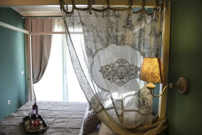 Alkionides Boutique Rooms 