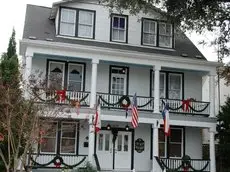 Lost Bayou Guesthouse B&B 