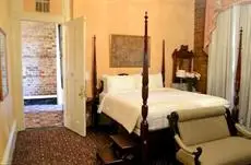 Lafitte Guest House 