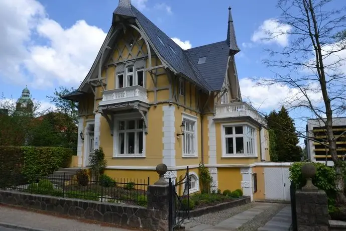 Golden Villa on the Museumsberg