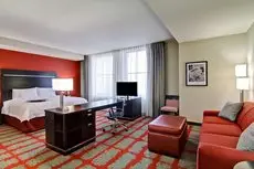 Hampton Inn and Suites Cincinnati - Downtown 