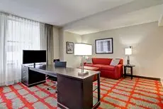 Hampton Inn and Suites Cincinnati - Downtown 