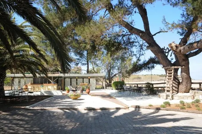 Pyrgos Bungalows 