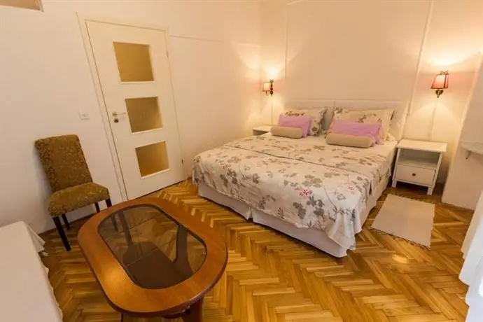 Apartment Arco Romano