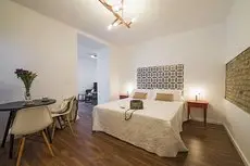 Apartamentos Los Venerables 