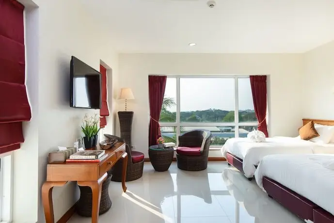 Kanchanaburi City Hotel 