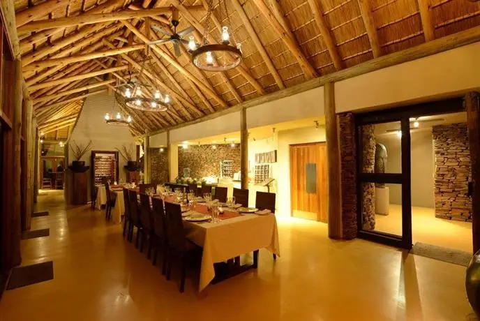 Etali Safari Lodge 