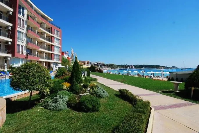 Aurelia Beach Complex 