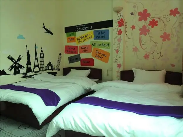 Ha Long Happy Hostel - Adults Only