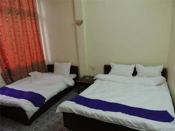 Ha Long Happy Hostel - Adults Only 