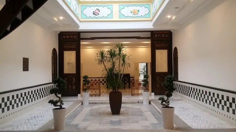 Heeren Palm Suites