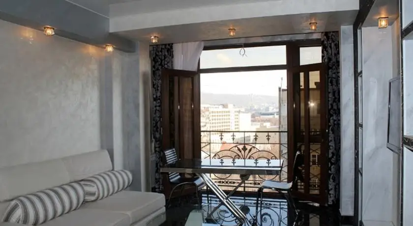 Home Elite - Luxury Apartment at Koghbatsi Street 