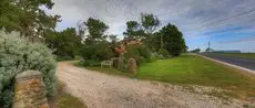 Stanley Lakeside Spa Cabins 