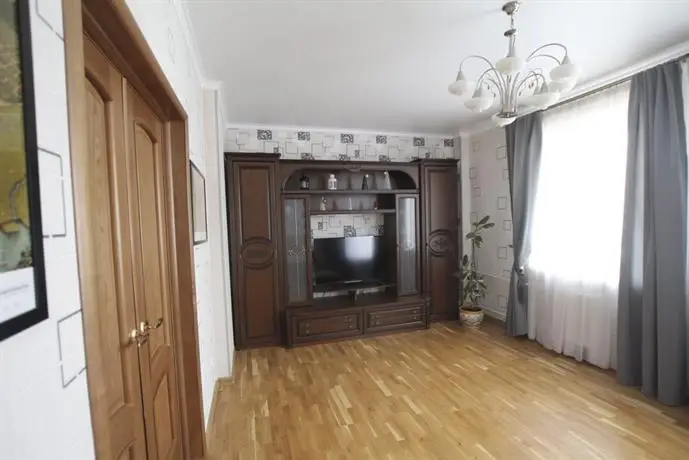 2-Rooms Apartment In Centre Ufa