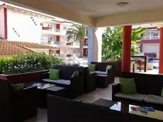 Athanasios Village Hotel 