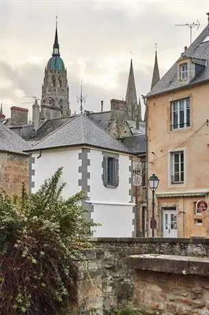 La Plus Petite Maison De France 