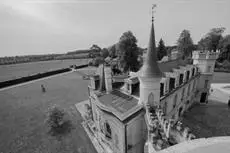 Chateau De Breuil 