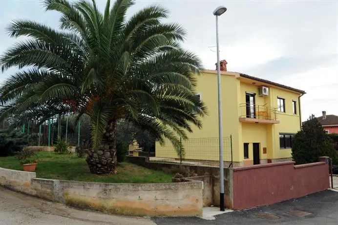 Villa Maredi with pool 