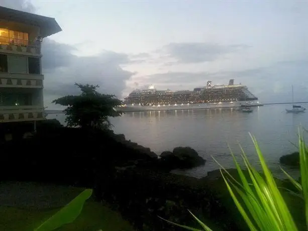 Hilo Reeds Bay Hotel 