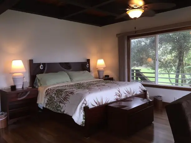 Volcano Acres Ranch Bed and Breakfast 