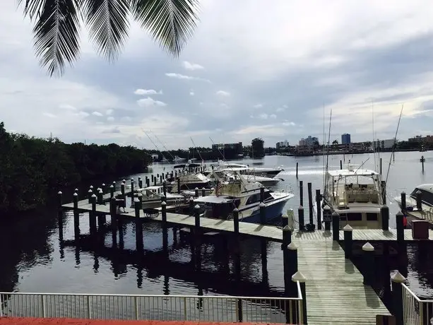 America Luxury Intracoastal Apartments 