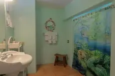 Mermaid Dreams Bed and Breakfast 