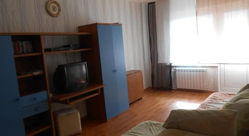 Apartment Fruktovaya 4