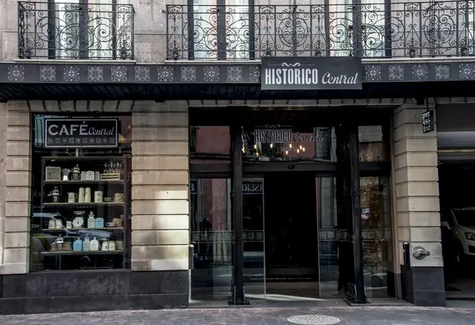 Hotel Historico Central 