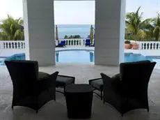 Ocean West Boutique Hotel 