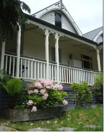 Harrison House Strahan