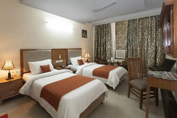 Hotel Mourya Chandigarh