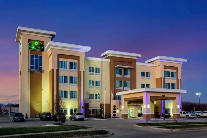 La Quinta Inn & Suites Springfield Springfield 