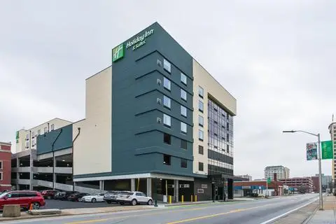 Holiday Inn Hotel & Suites Chattanooga 