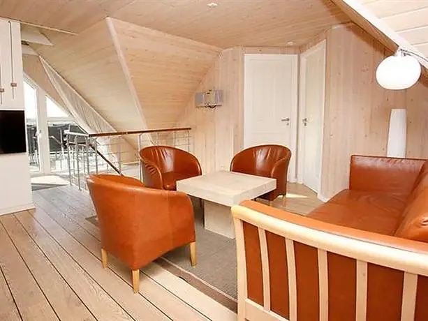 Six-Bedroom Holiday home in Blavand 3 