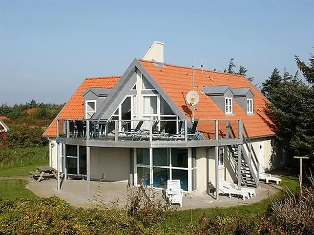 Six-Bedroom Holiday home in Blavand 3 