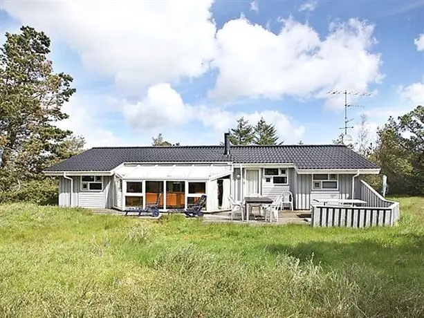 Three-Bedroom Holiday home in Albaek 20