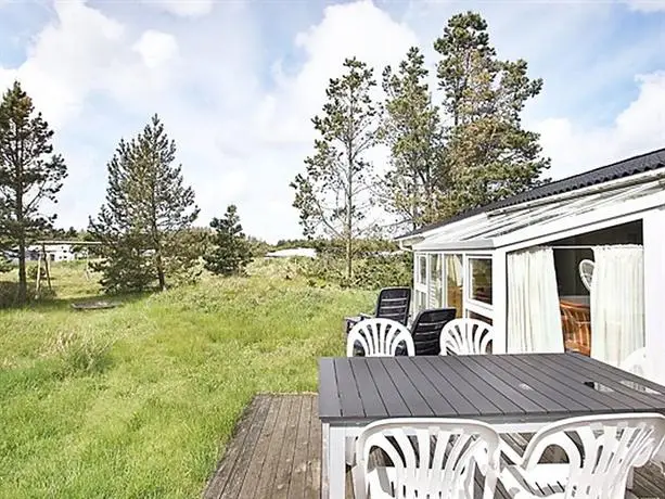 Three-Bedroom Holiday home in Albaek 20 