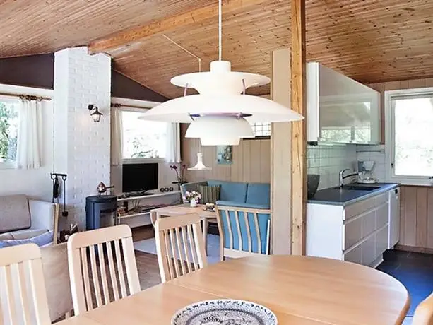 Three-Bedroom Holiday home in Blavand 5