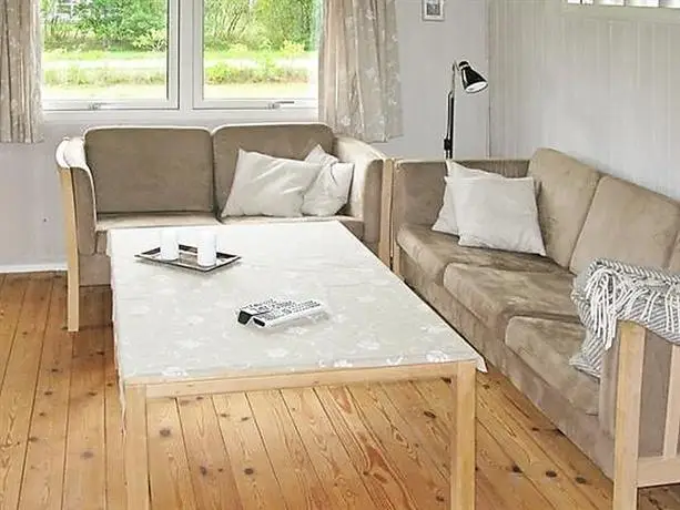 Two-Bedroom Holiday home in Hojslev 5 